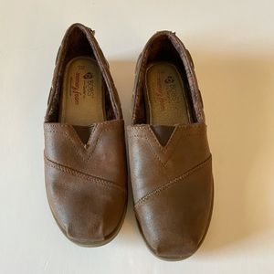 Bob’s Brown slip on shoes